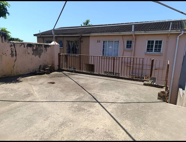 3 BEDROOM HOUSE FOR SALE IN NEWLANDS EAST